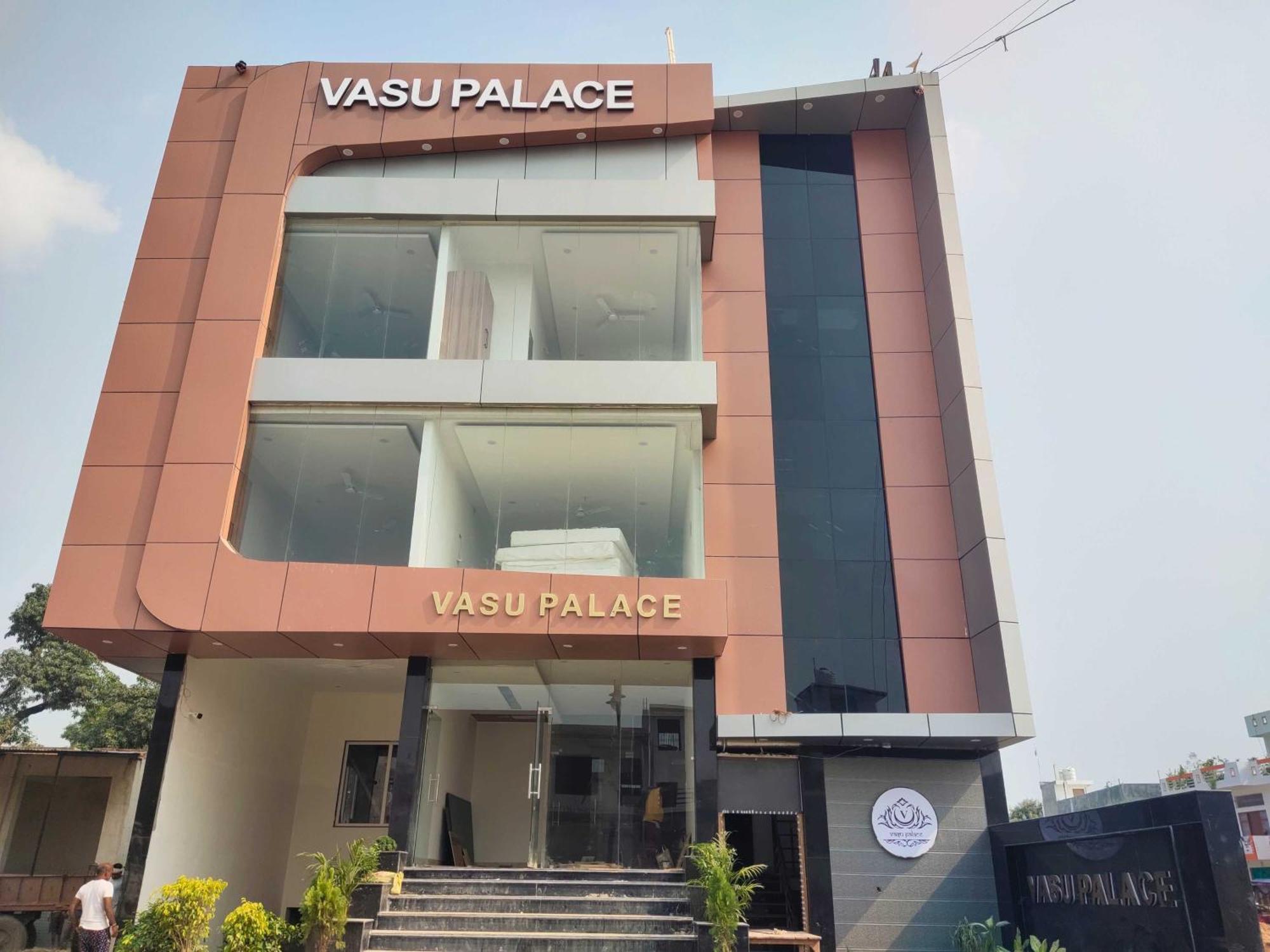 Hotel O Vasu Palace Ayodhya Exterior foto